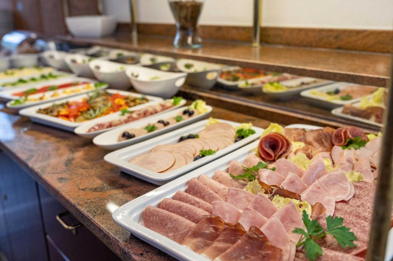 Astoria Easy Otel Essen Dış mekan fotoğraf
