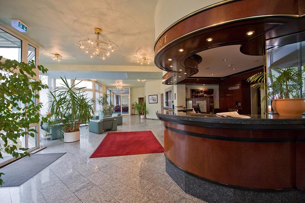Astoria Easy Otel Essen Dış mekan fotoğraf